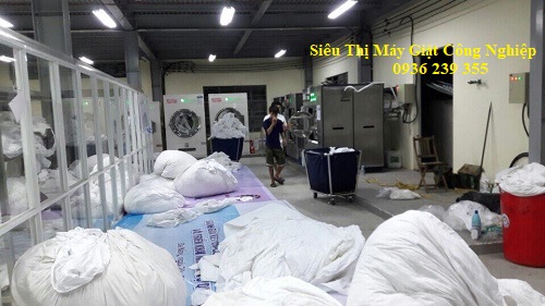 Cung cấp máy giặt sấy cho xưởng giặt là khách sạn