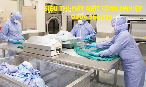 Kiểm tra quần áo phòng sạch sau khi sấy