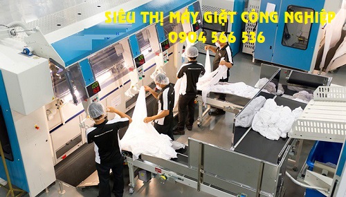 Máy nạp đồ vải tự động