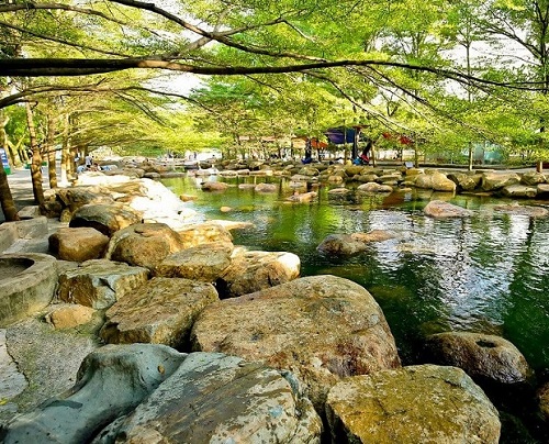 Khu du lịch Thủy Châu (Bình Dương)