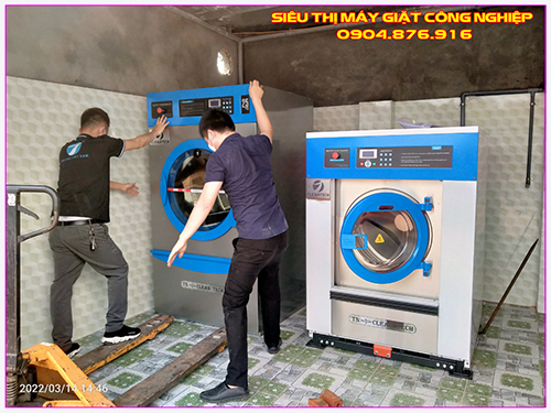 Đưa máy vào vị trí lắp đặt