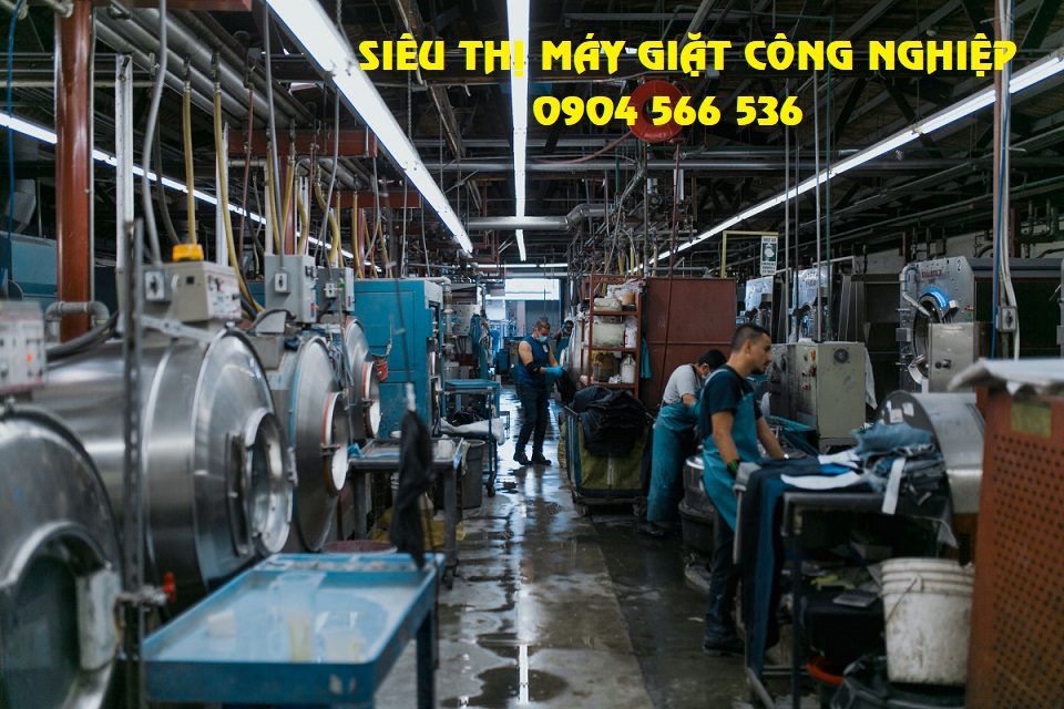 Các thiết bị chính trong xưởng giặt ngành may mặc