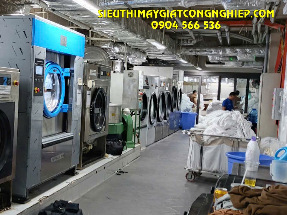 Máy giặt công nghiệp cho khách sạn 200 phòng