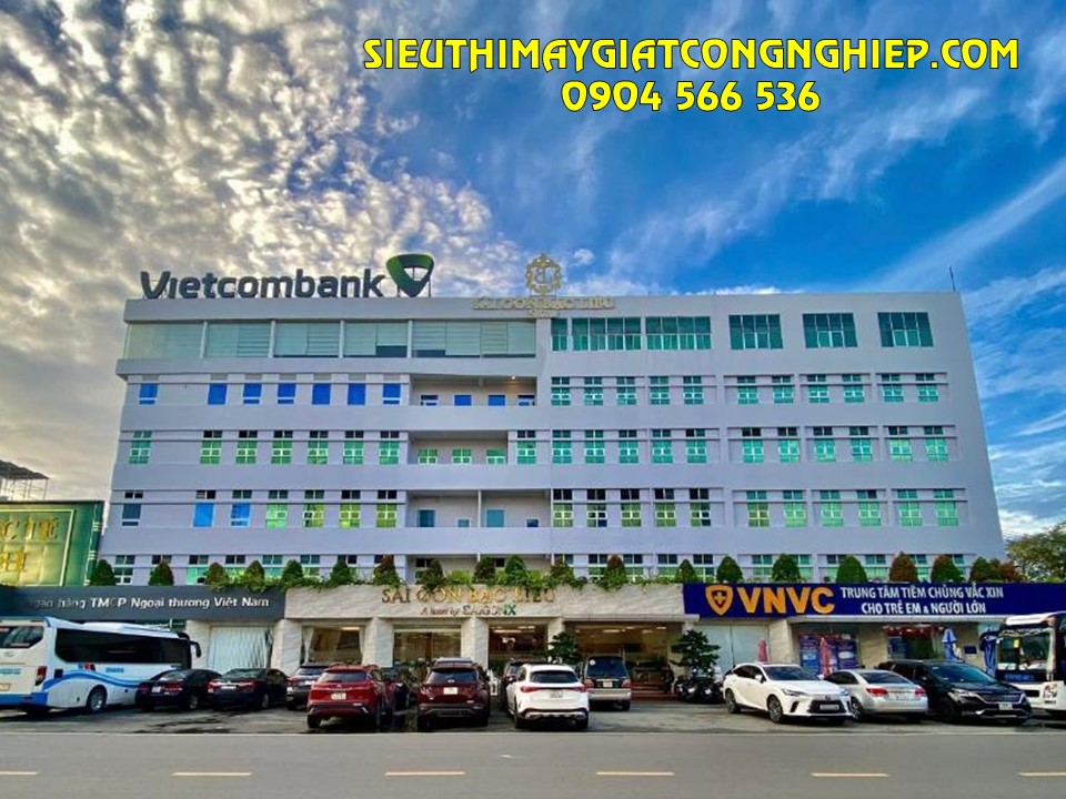 Máy giặt công nghiệp 30kg phù hợp cho khách sạn 50-100 phòng