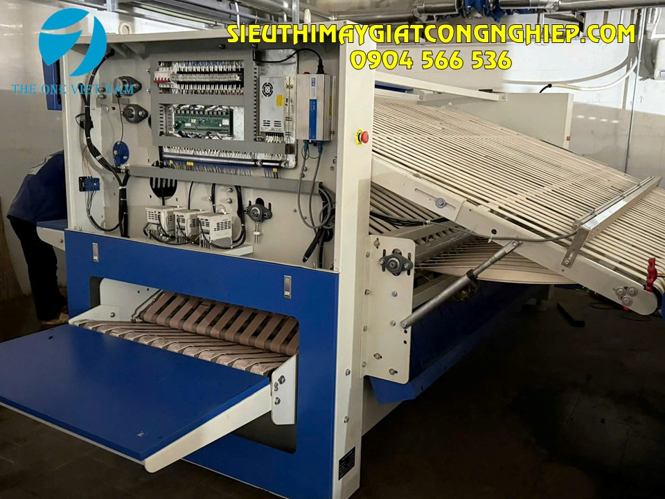 Máy gấp ga giường cho Resort, Khách sạn 5 sao