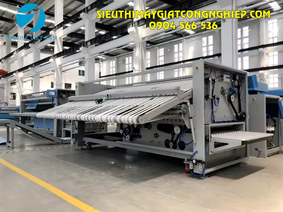 Máy gấp khăn ga tự động cho xưởng giặt