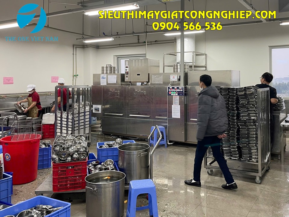 Cung cấp, lắp đặt máy rửa khay công nghiệp cho nhà máy tại Bắc Ninh