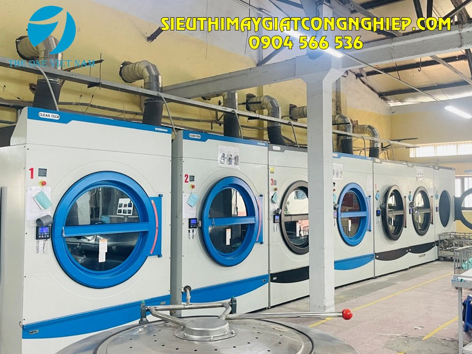 Hệ thống máy sấy công nghiệp Cleantech trong xưởng giặt tại Hà Nội