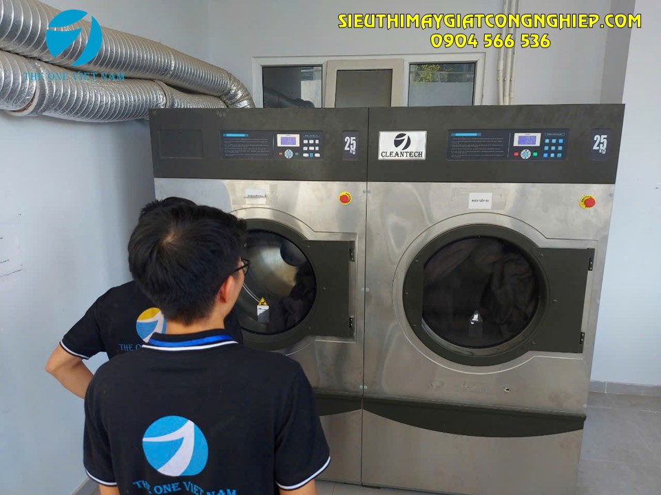 Lắp đặt máy sấy đồ vải công nghiệp cho trường học tại Hà Nội